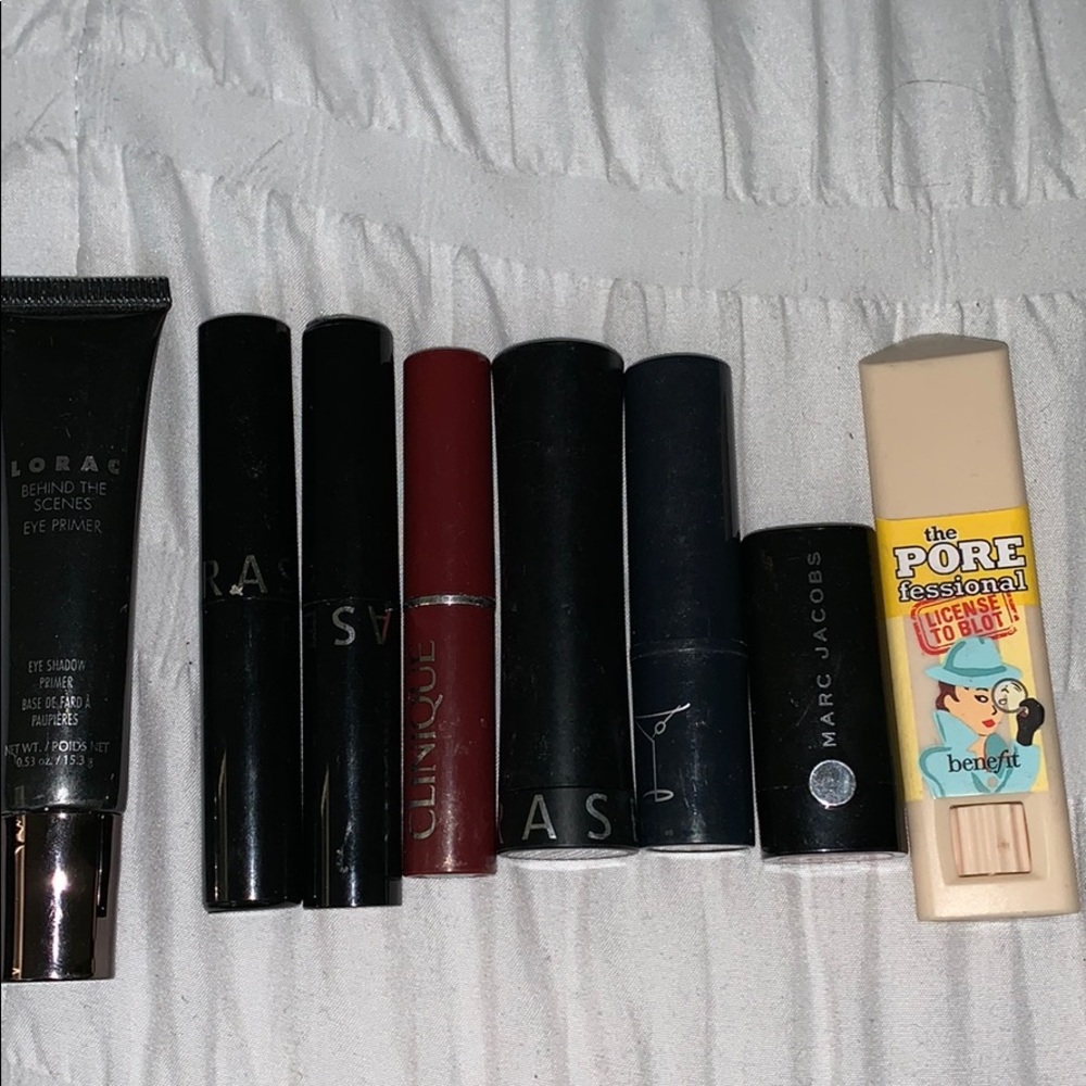 Makeup bundle